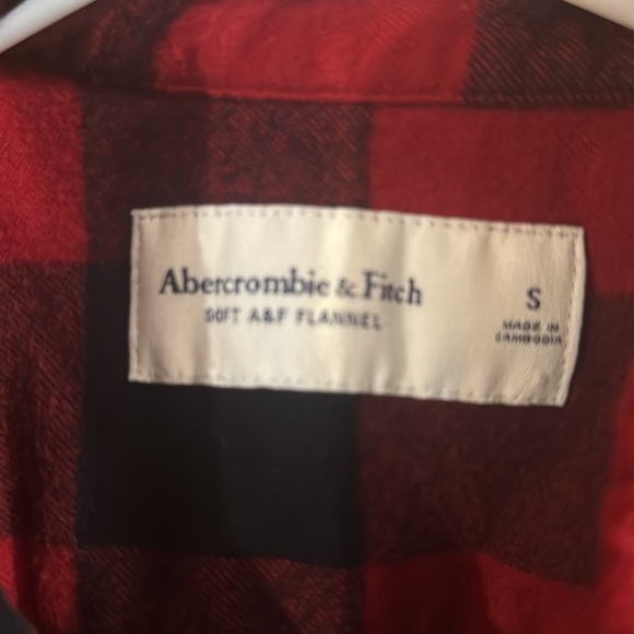 Abercrombie & Fitch flannel button down men size small . - Picture 2 of 7